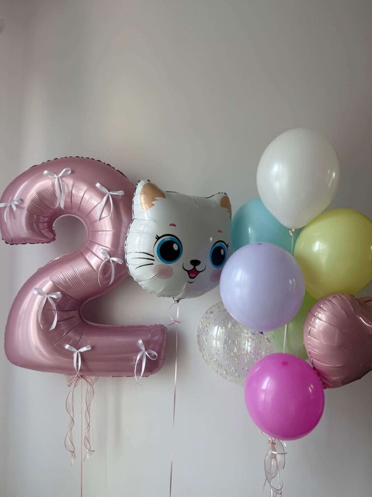 Balony na drugie urodziny kota