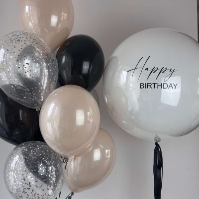 Zestaw urodzinowy z dużym balonem "Happy Birthday"