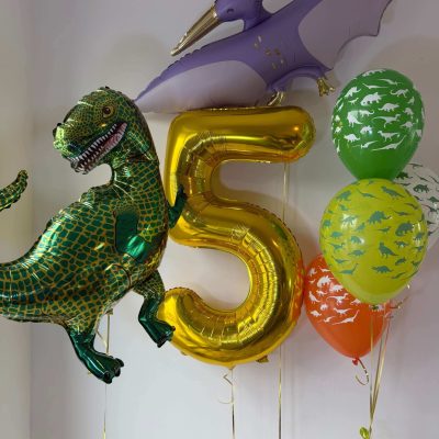 Balony z dinozaurami i cyfrą 5