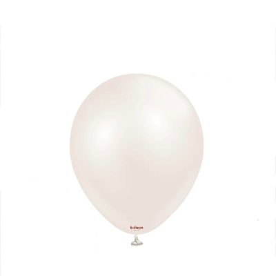 Biały balon na białym tle