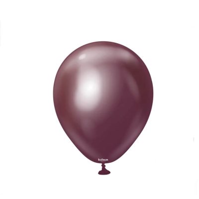 Burgundowy balon na białym tle