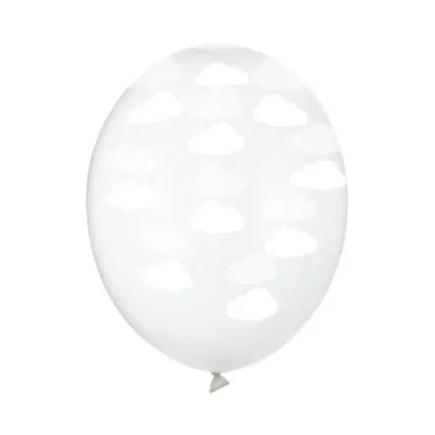 Balon z chmurkami na tle