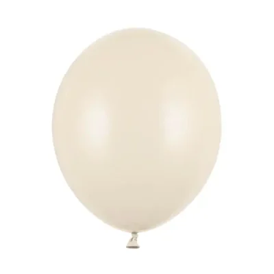 Beżowy balon na białym tle